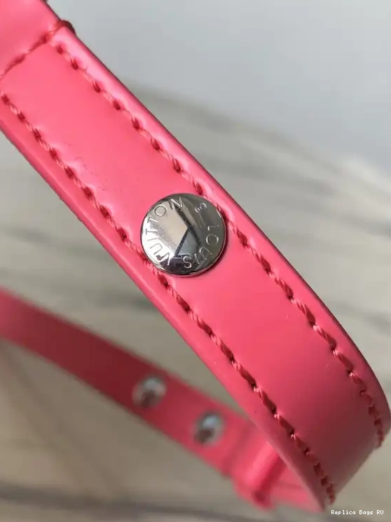 Cheap LOUIS PM-19*15*9CM VUITTON TWIST 0517